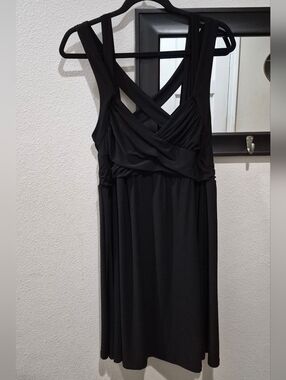 🖤 Torrid Black Fit & Flare Dress | Strappy Back | Flowy & Stretchy Size 1 EUC